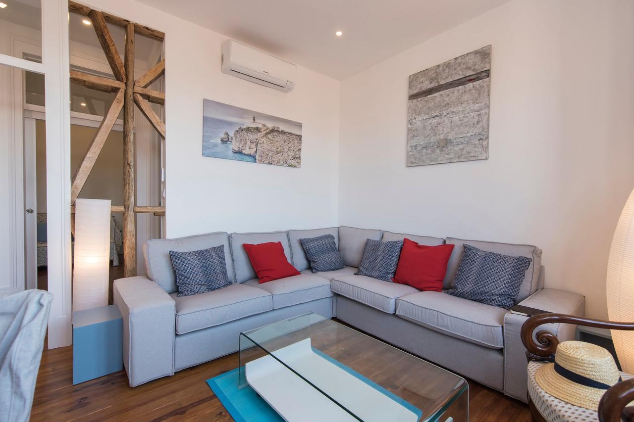 Lovelystay - Comfortable Apartment With River Views Лиссабон Экстерьер фото