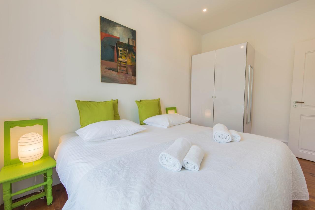 Lovelystay - Comfortable Apartment With River Views Лиссабон Экстерьер фото