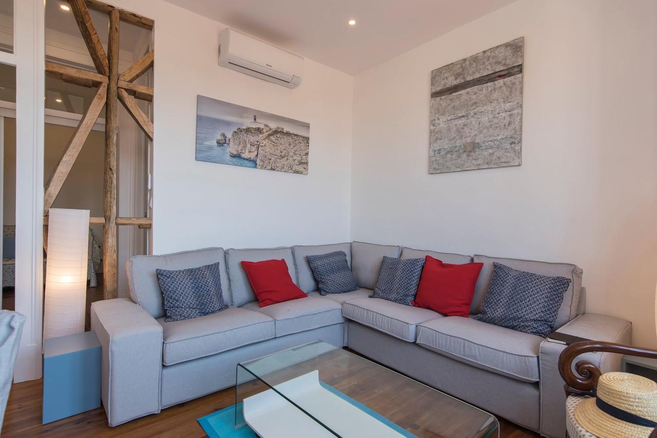 Lovelystay - Comfortable Apartment With River Views Лиссабон Экстерьер фото