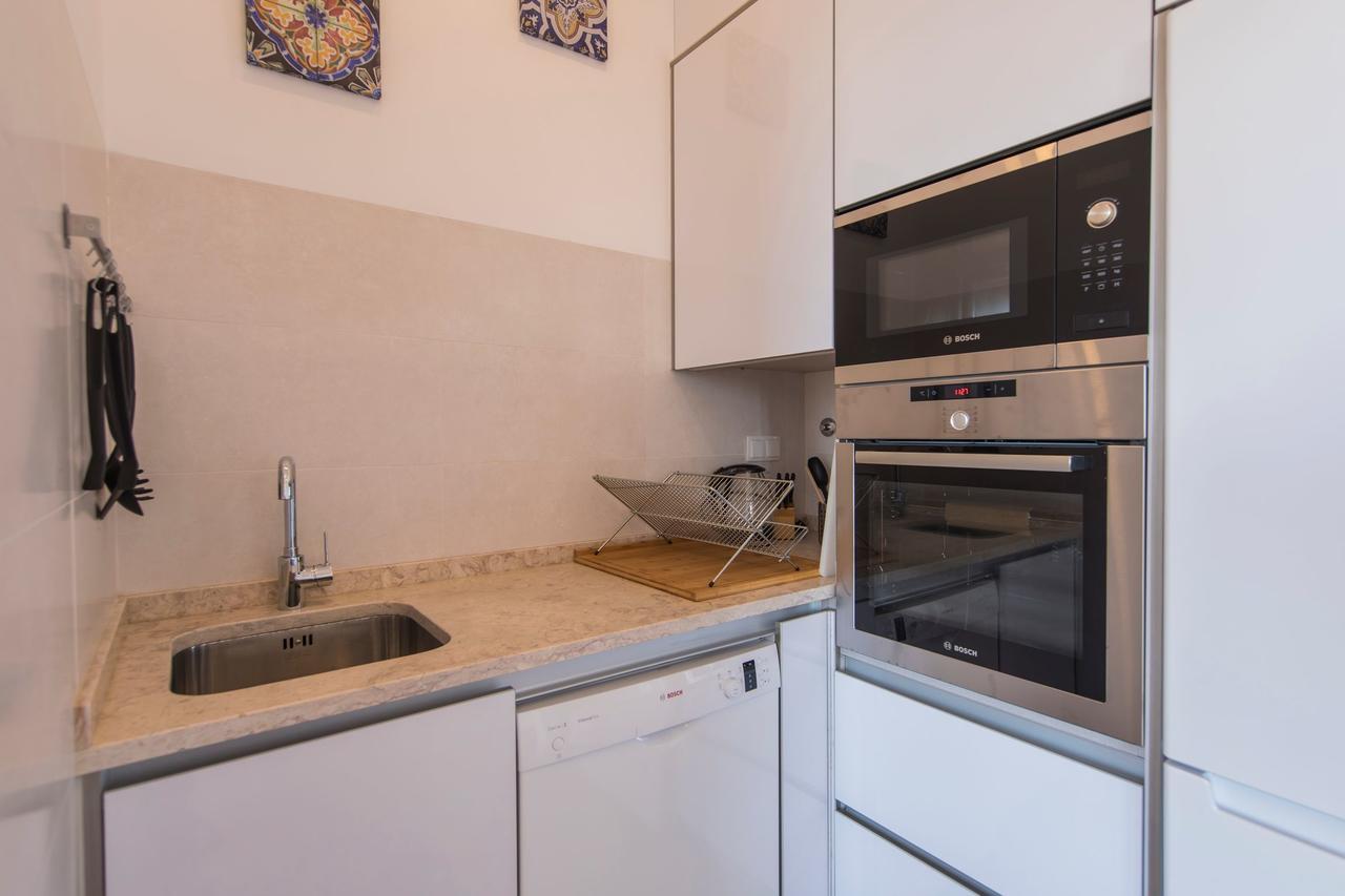 Lovelystay - Comfortable Apartment With River Views Лиссабон Экстерьер фото