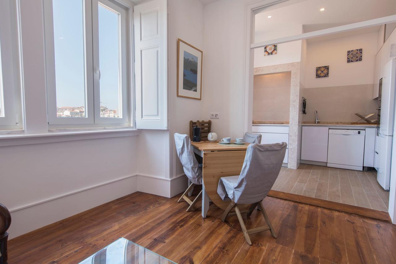 Lovelystay - Comfortable Apartment With River Views Лиссабон Экстерьер фото