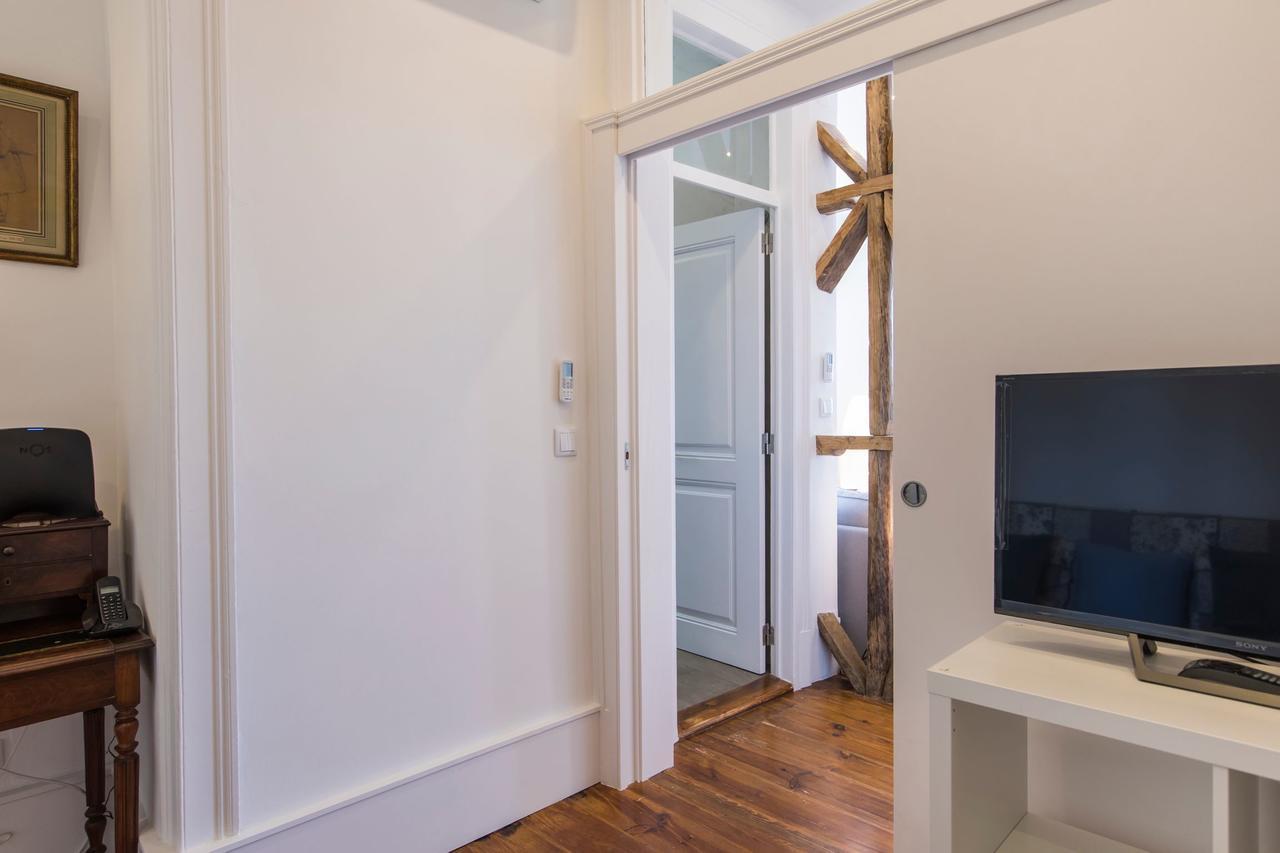Lovelystay - Comfortable Apartment With River Views Лиссабон Экстерьер фото